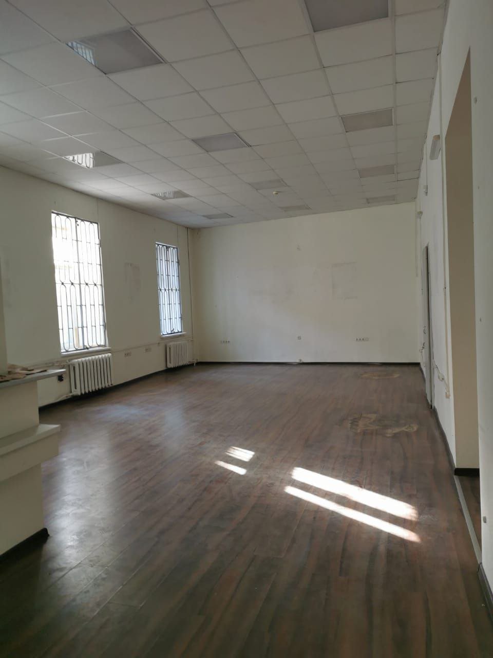 Комерційна нерухомість на вул. Дворянская, 154 м², 350 000$ — FAKTOR