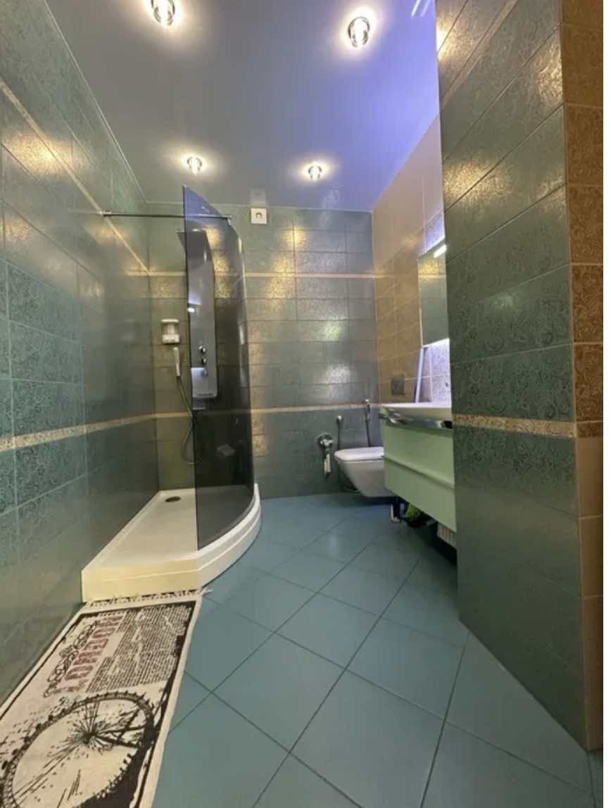 Квартира на вул. Отрадная, 176 м², 540 000$ — FAKTOR