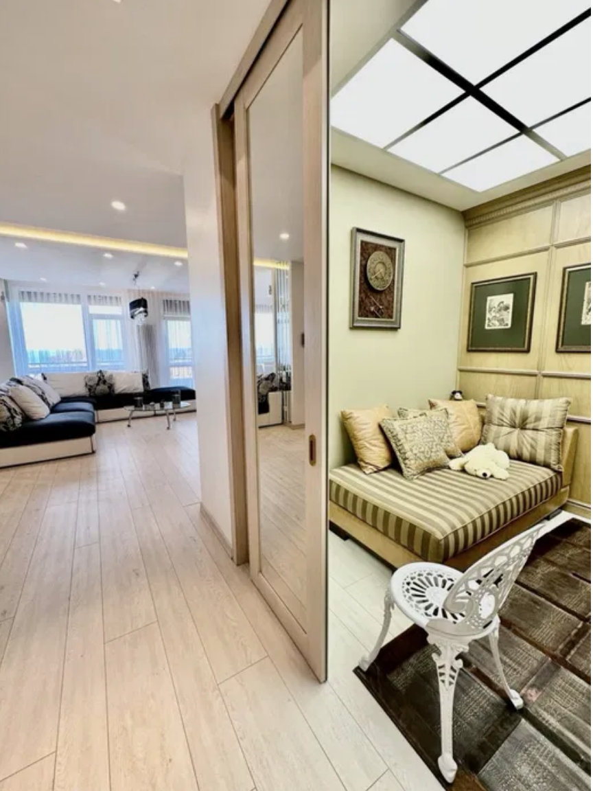 Квартира на вул. Отрадная, 176 м², 540 000$ — FAKTOR