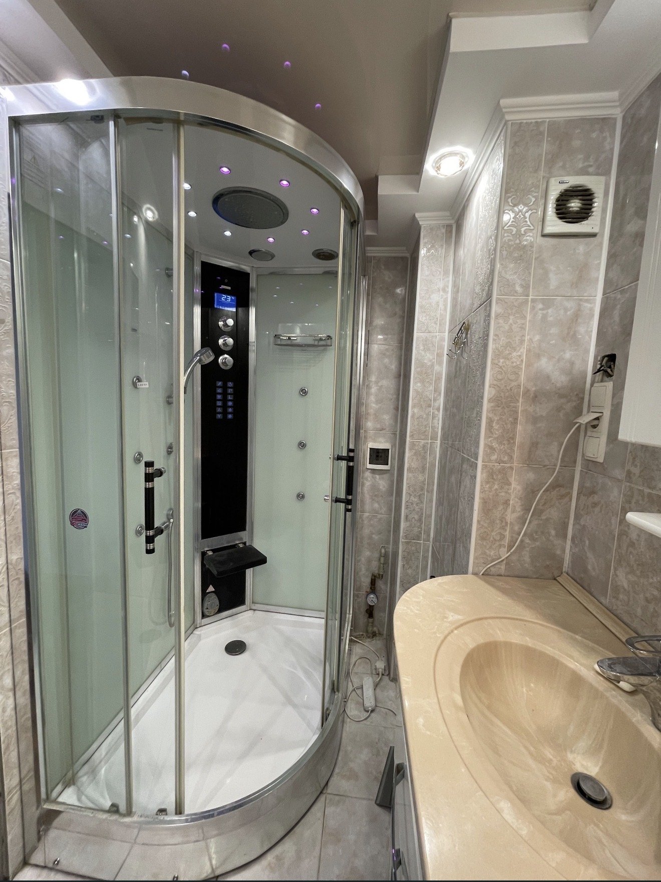 Квартира на вул. Рекордный переулок, 71 м², 68 000$ — FAKTOR