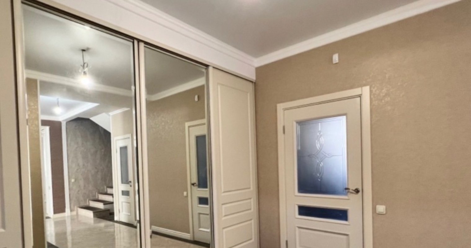 Будинок на вул. Марковская, 312 м², 300 000$ — FAKTOR