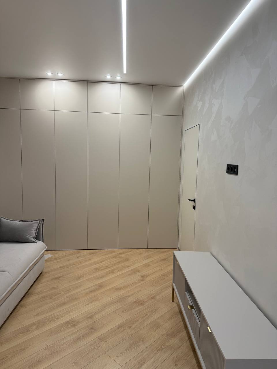 Квартира на вул. Каманина, 46 м², 120 000$ — FAKTOR