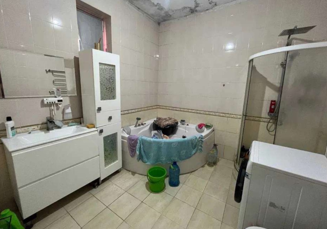 Будинок на вул. Новая, 198 м², 60 000$ — FAKTOR