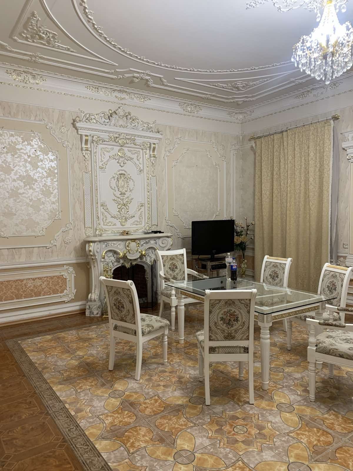 Квартира на вул. Преображенская, 165 м², 170 000$ — FAKTOR