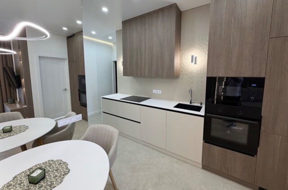 Квартира на вул. Краснова, 53 м², 112 000$ — FAKTOR