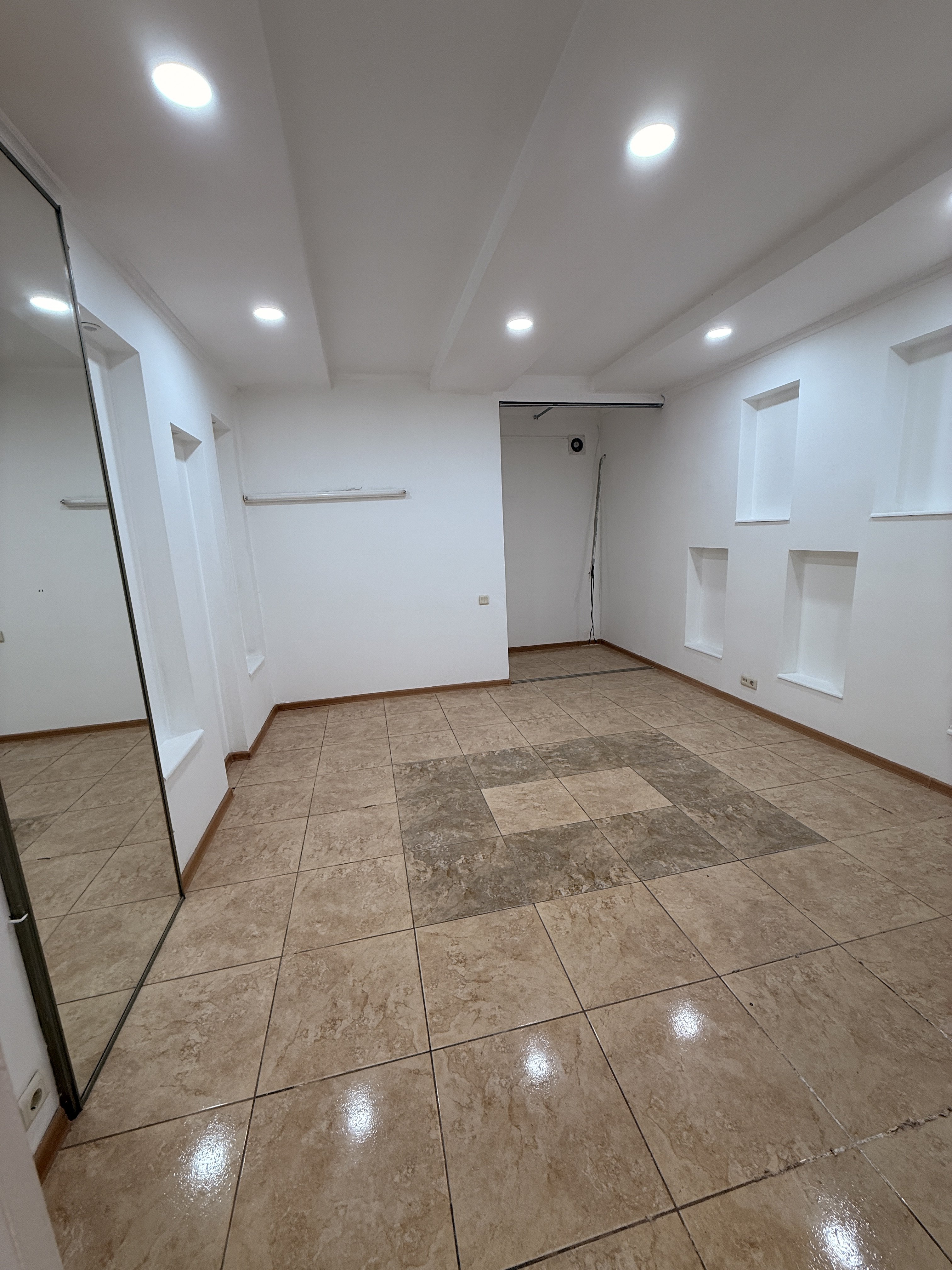 Квартира на вул. Шампанский пер., 91 м², 60 000$ — FAKTOR