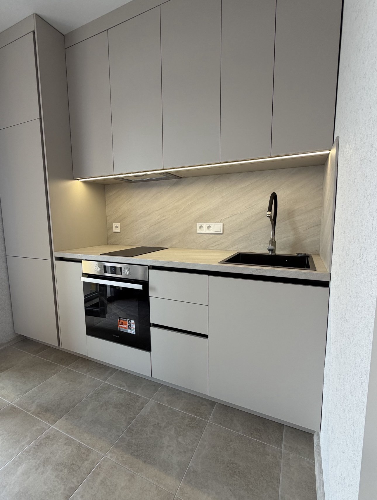Квартира на вул. Глушко Академика проспект, 35 м², 60 000$ — FAKTOR