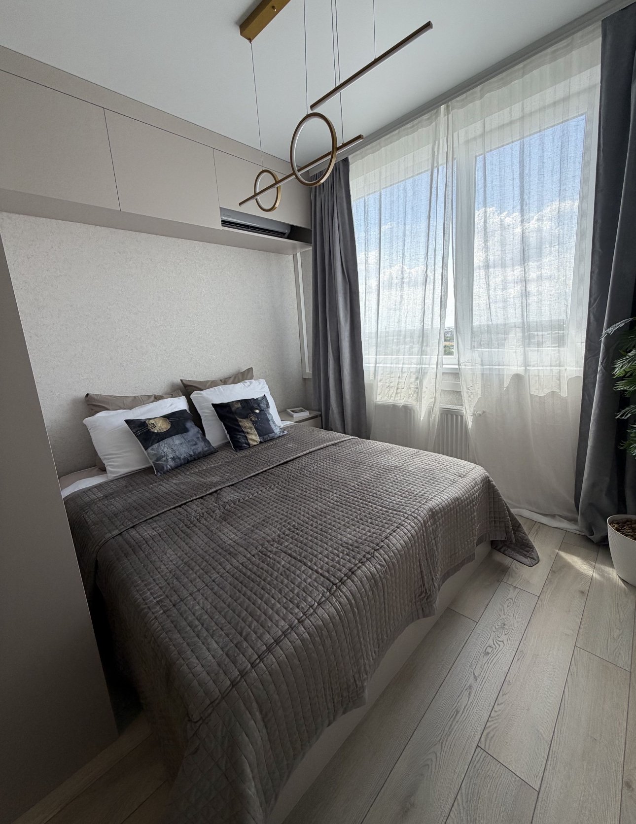 Квартира на вул. Глушко Академика проспект, 35 м², 60 000$ — FAKTOR