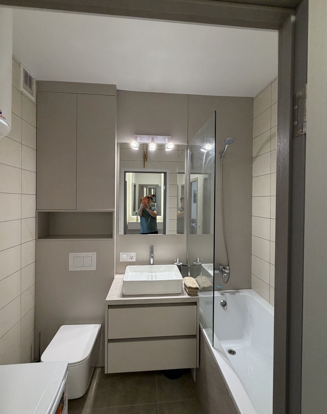 Квартира на вул. Глушко Академика проспект, 35 м², 60 000$ — FAKTOR