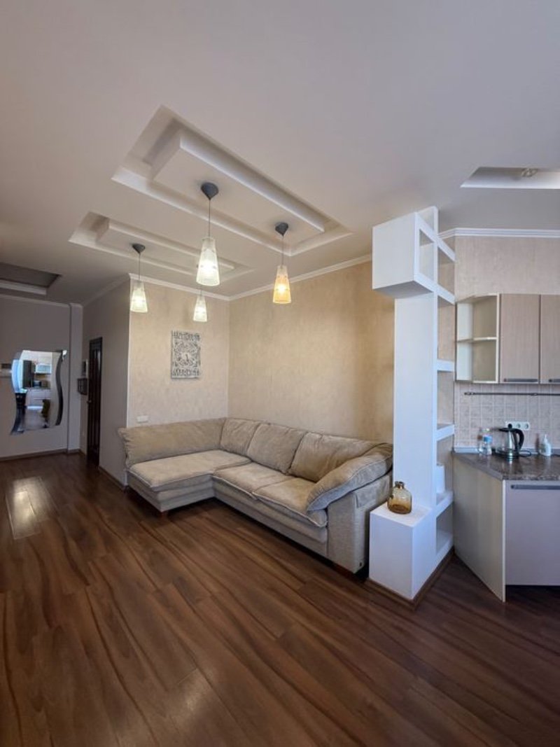 Квартира на вул. Среднефонтанская, 68 м², 62 000$ — FAKTOR