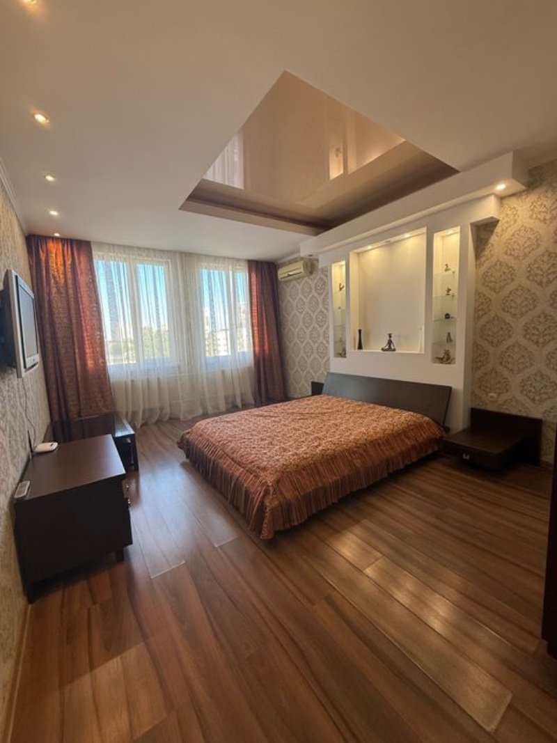 Квартира на вул. Среднефонтанская, 68 м², 62 000$ — FAKTOR