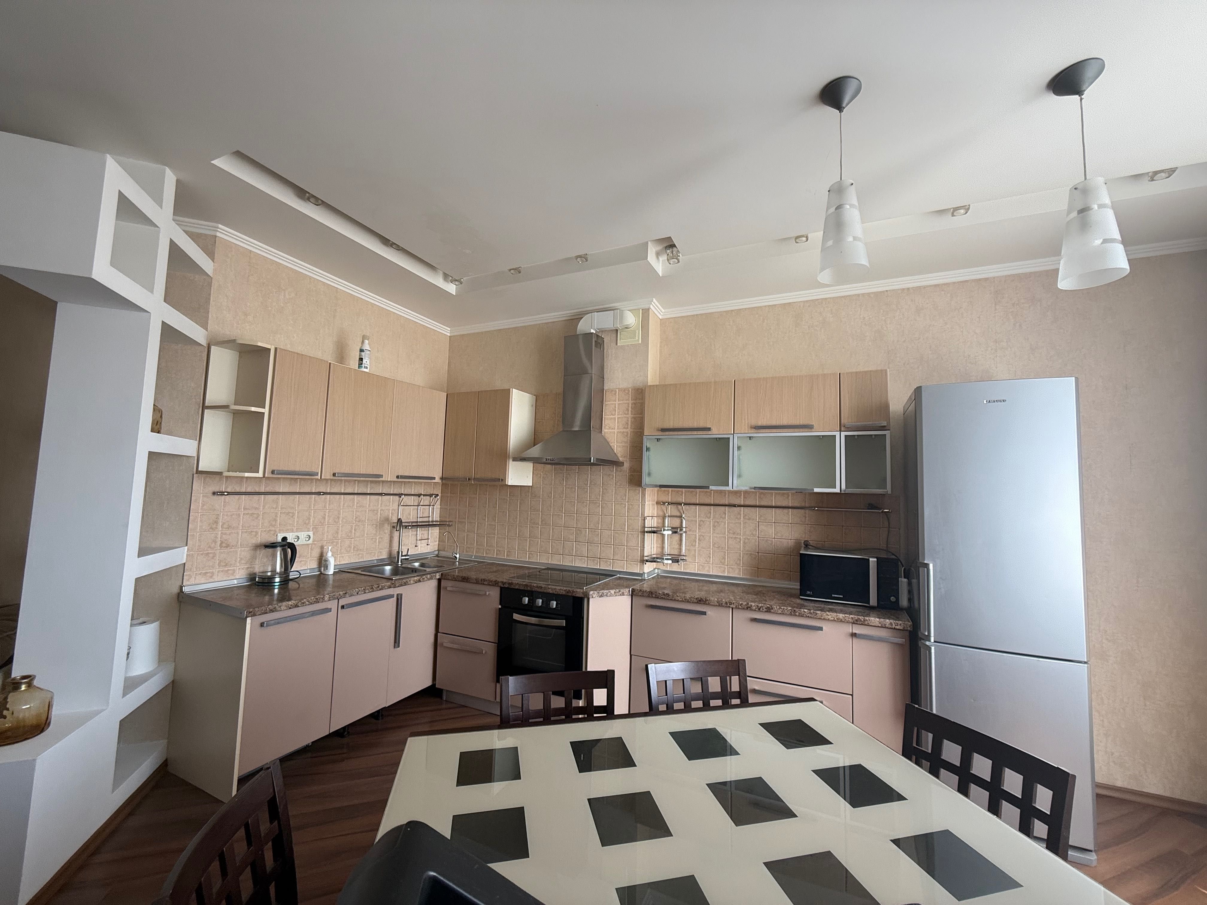 Квартира на вул. Среднефонтанская, 68 м², 62 000$ — FAKTOR