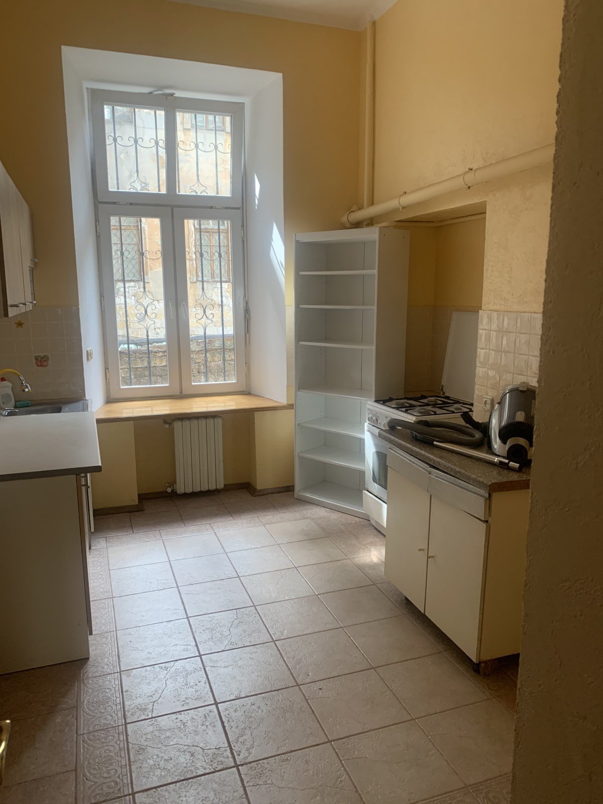 Квартира на вул. Вице-Адмирала Жукова, 100 м², 150 000$ — FAKTOR