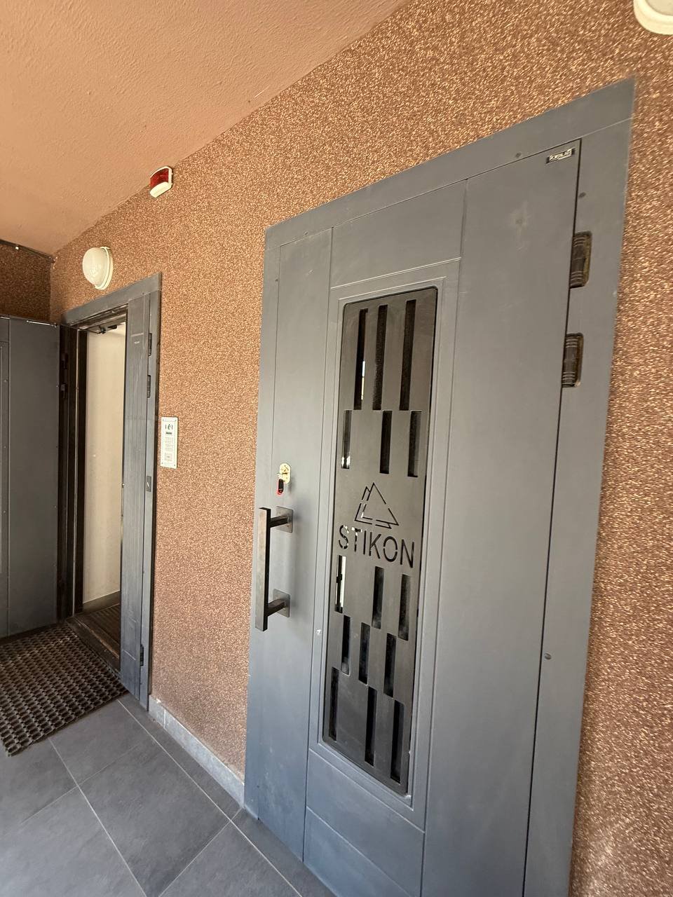 Квартира на ул. Прохоровская, 95 м², 75 000$ — FAKTOR