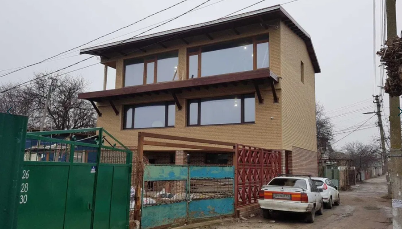 Будинок на вул. Садовая, 280 м², 247 000$ — FAKTOR