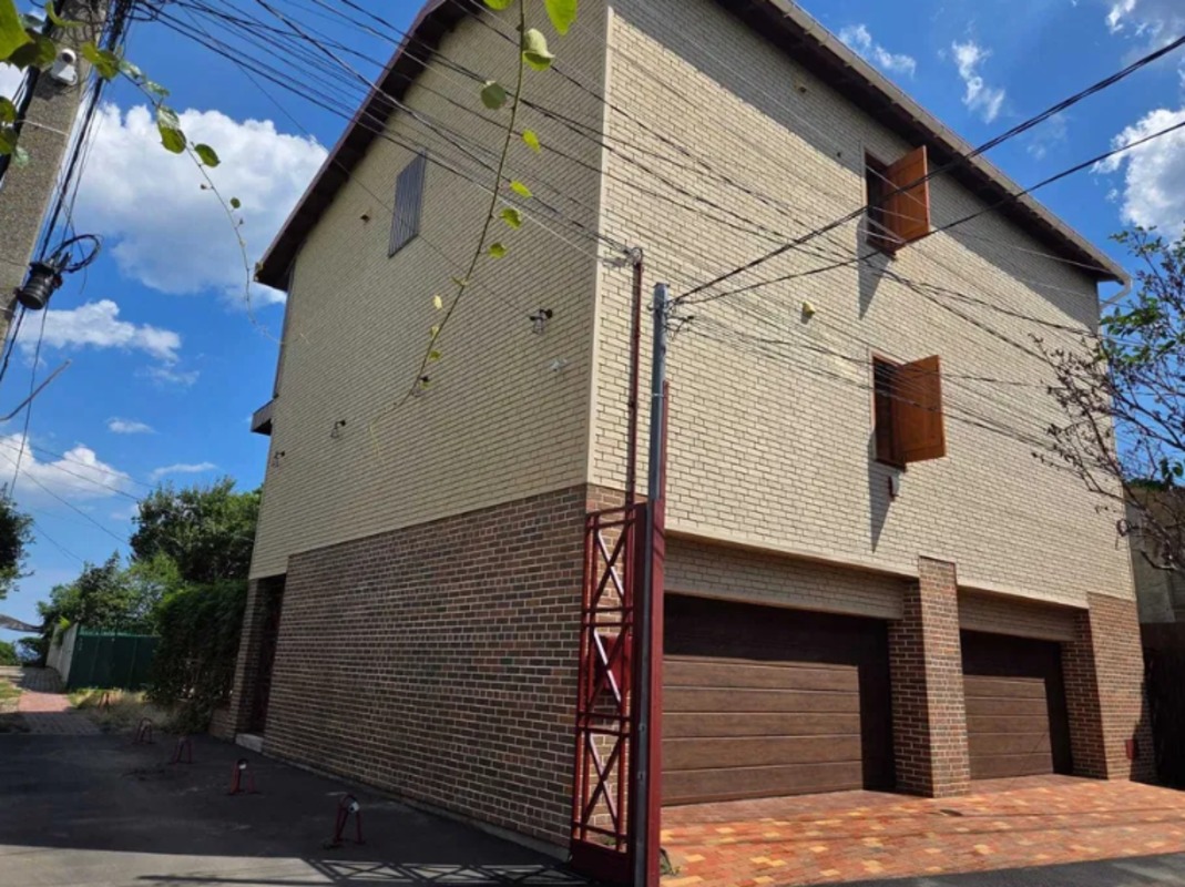 Будинок на вул. Садовая, 280 м², 247 000$ — FAKTOR