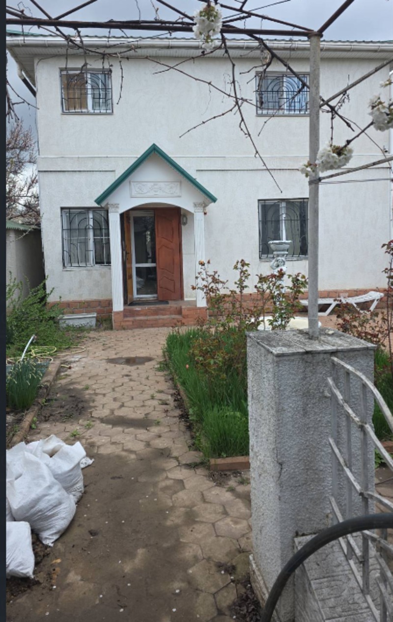 Будинок на вул. Ефима Геллера, 165 м², 219 900$ — FAKTOR
