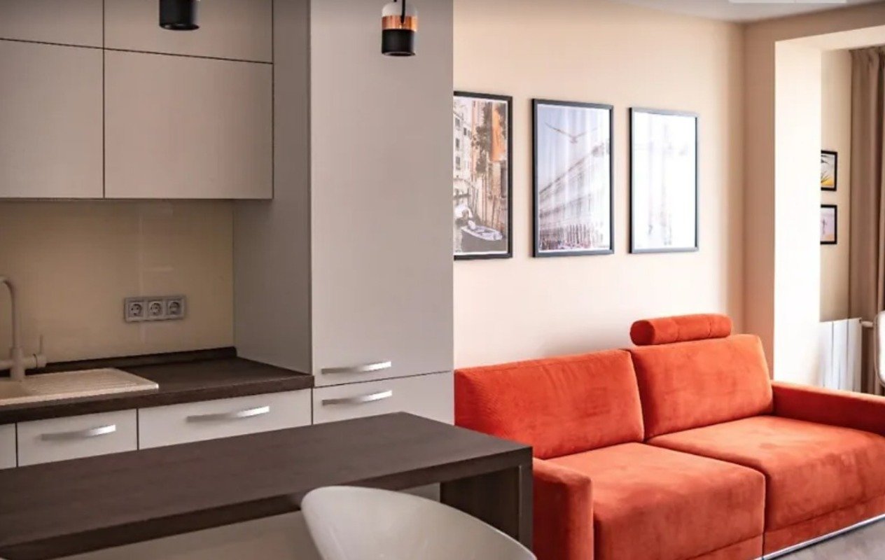 Квартира на ул. Литературная, 47 м², 74 500$ — FAKTOR