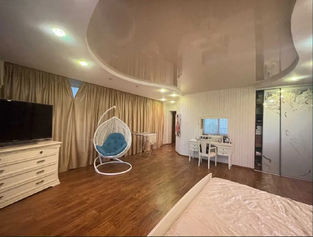 Будинок на вул. Клубничный переулок, 370 м², 350 000$ — FAKTOR