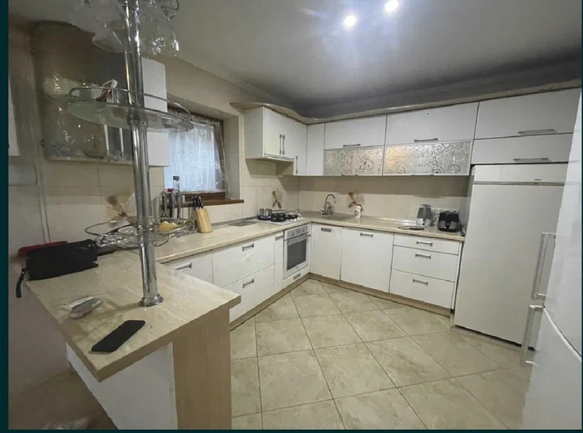 Будинок на вул. Клубничный переулок, 370 м², 350 000$ — FAKTOR