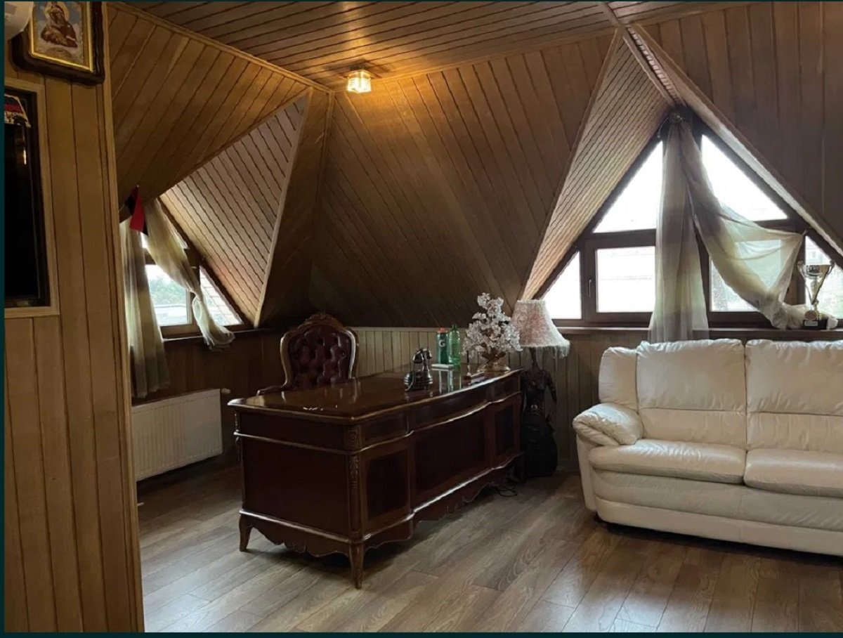 Будинок на вул. Клубничный переулок, 370 м², 350 000$ — FAKTOR