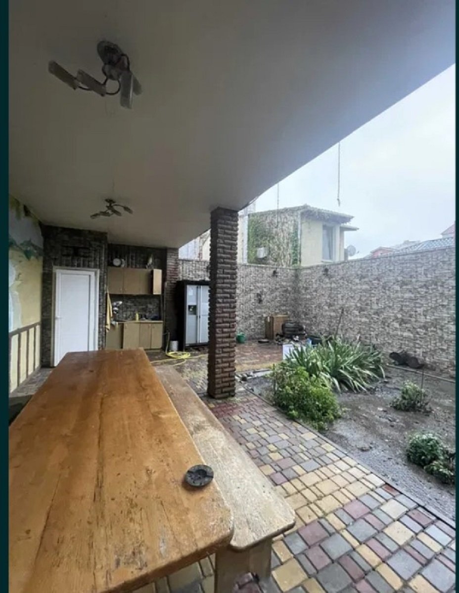 Будинок на вул. Клубничный переулок, 370 м², 350 000$ — FAKTOR