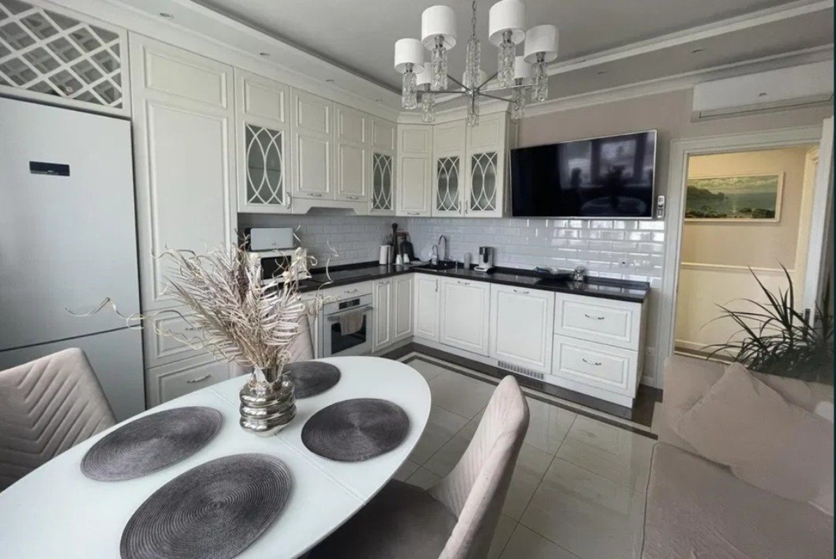Квартира на вул. Среднефонтанская, 74 м², 132 500$ — FAKTOR