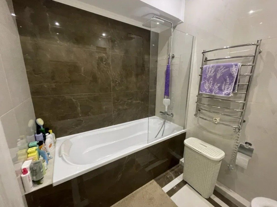 Квартира на вул. Среднефонтанская, 74 м², 132 500$ — FAKTOR