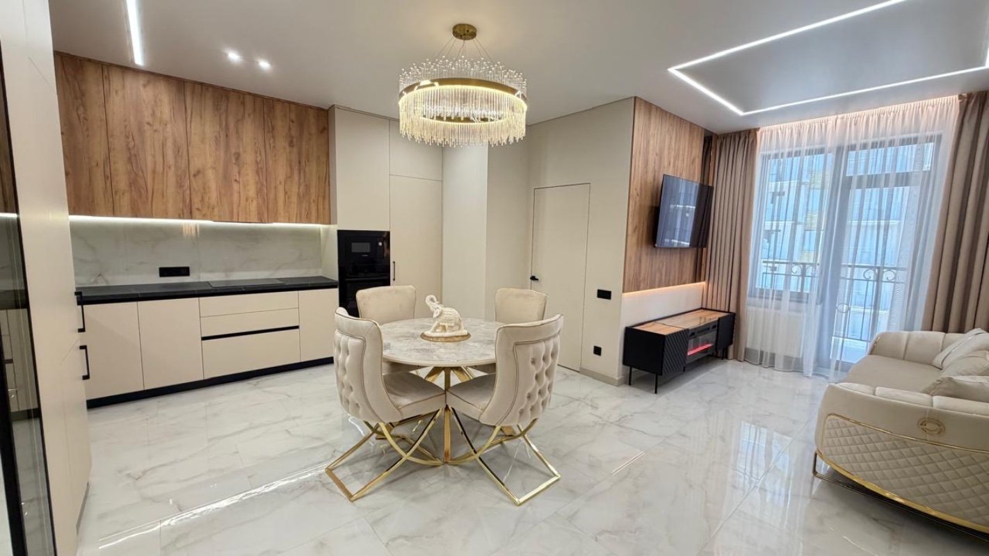Квартира на вул. Фонтанская дорога (Приморский), 79 м², 186 000$ — FAKTOR