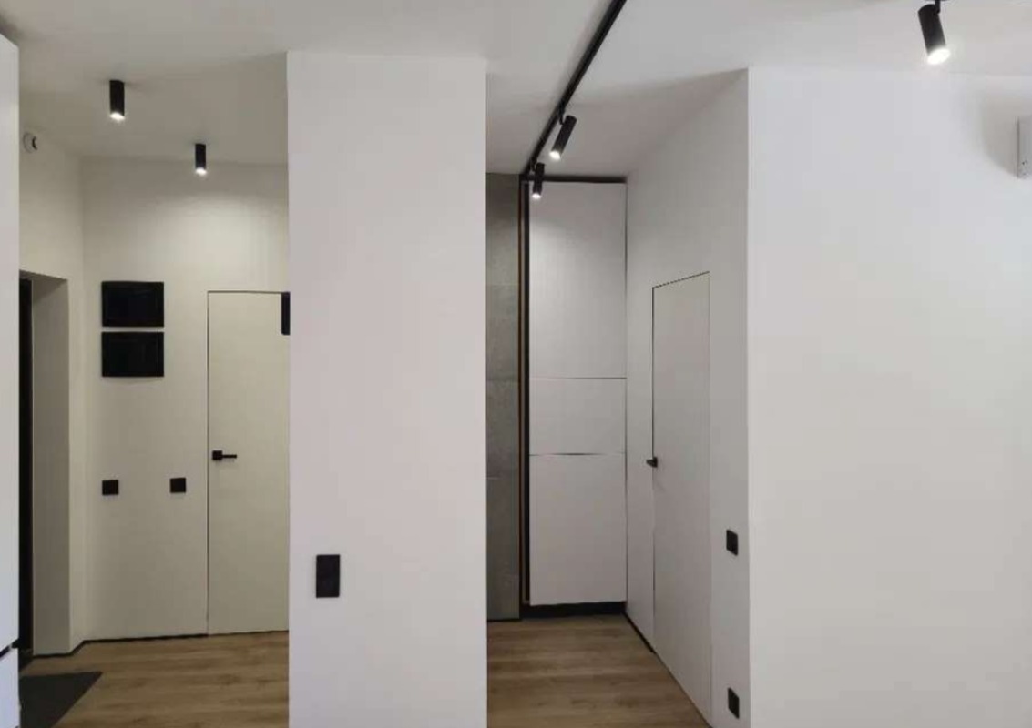 Квартира на вул. Каманина, 38 м², 75 000$ — FAKTOR
