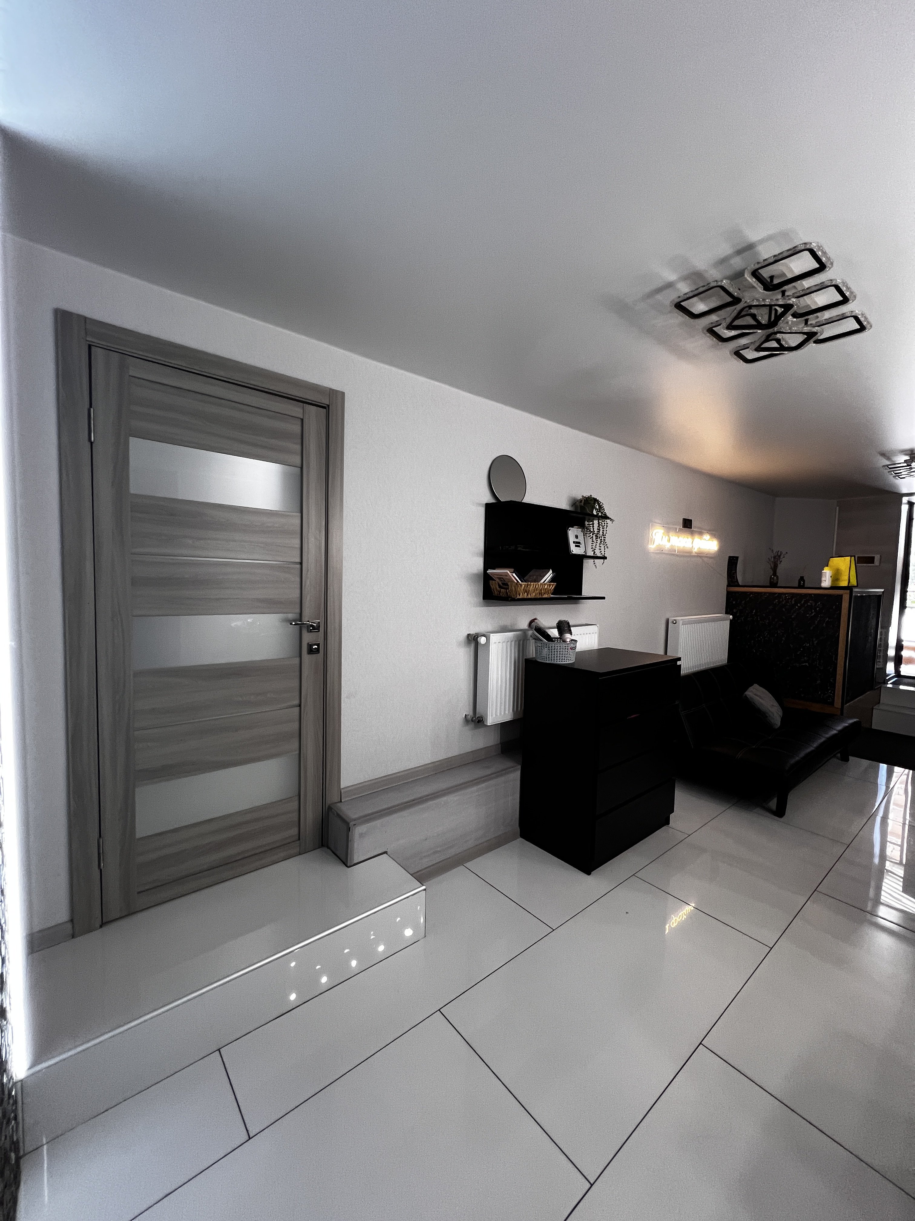 Комерційна нерухомість на вул. Бочарова, 76 м², 98 000$ — FAKTOR