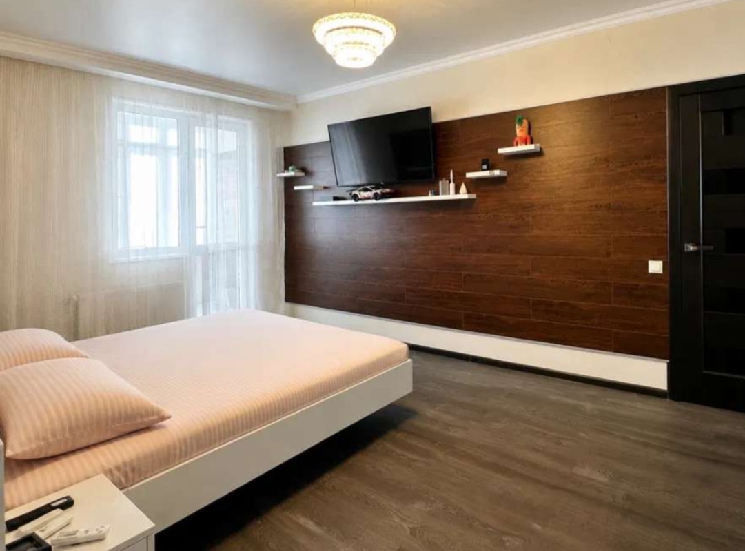Квартира на вул. Сахарова Академика, 42 м², 50 000$ — FAKTOR