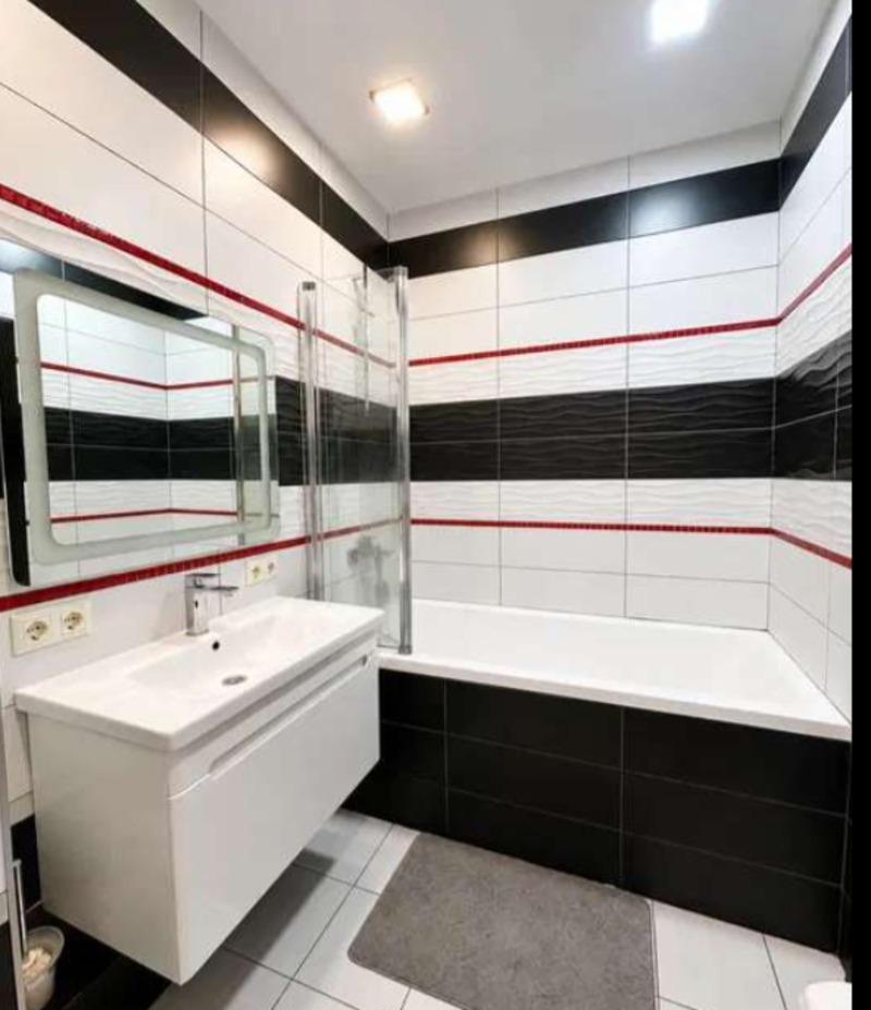 Квартира на вул. Сахарова Академика, 42 м², 50 000$ — FAKTOR