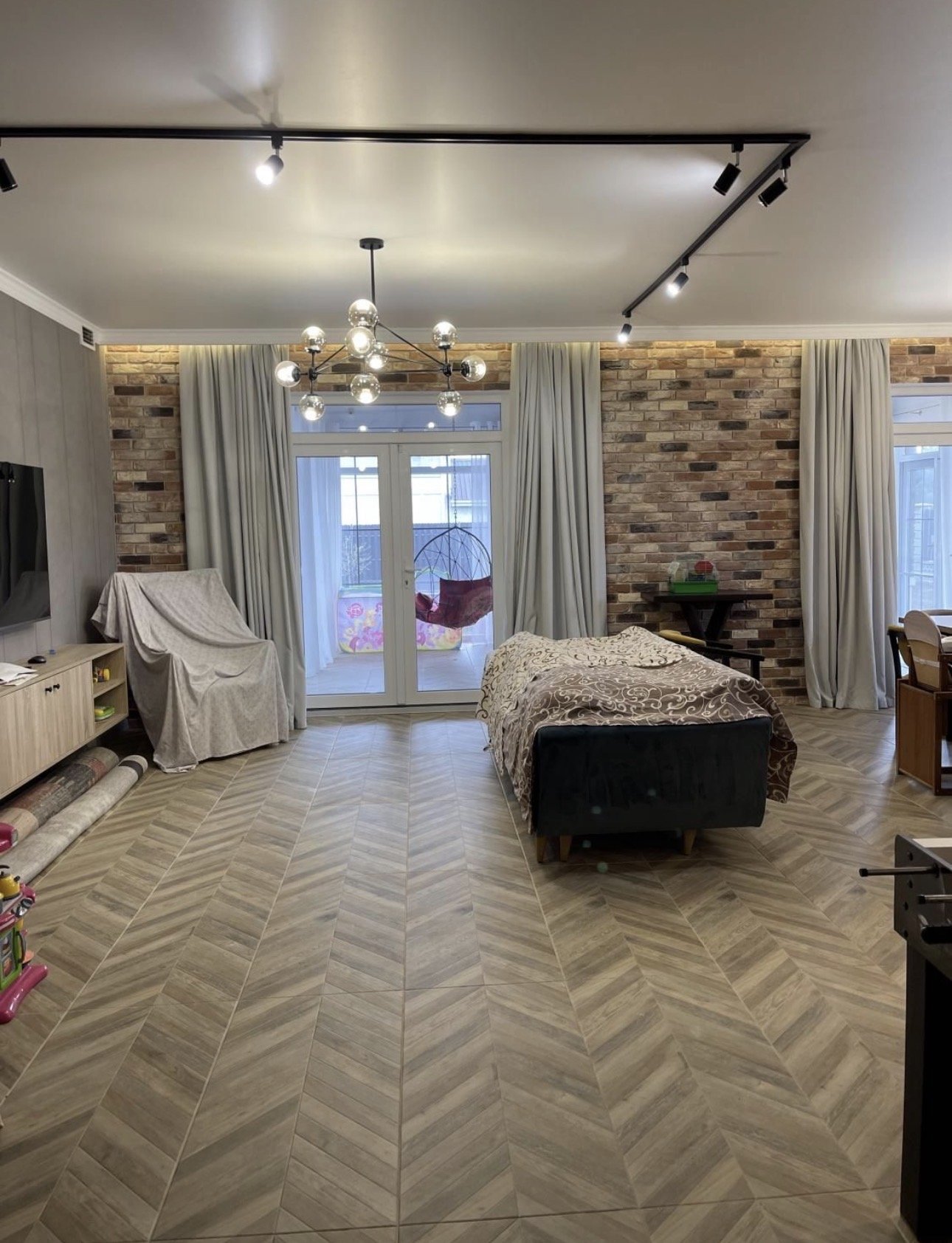 Дом на ул. Западная, 215 м², 350 000$ — FAKTOR