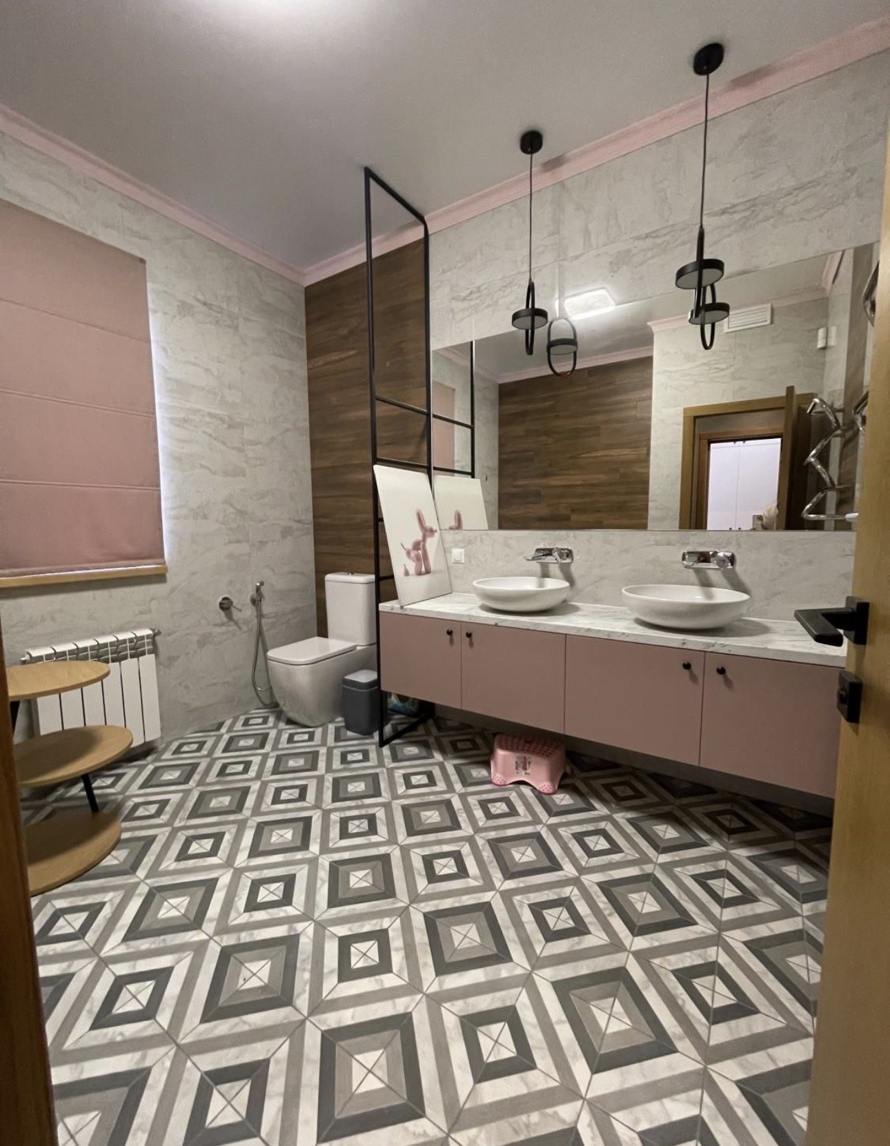 Дом на ул. Западная, 215 м², 350 000$ — FAKTOR