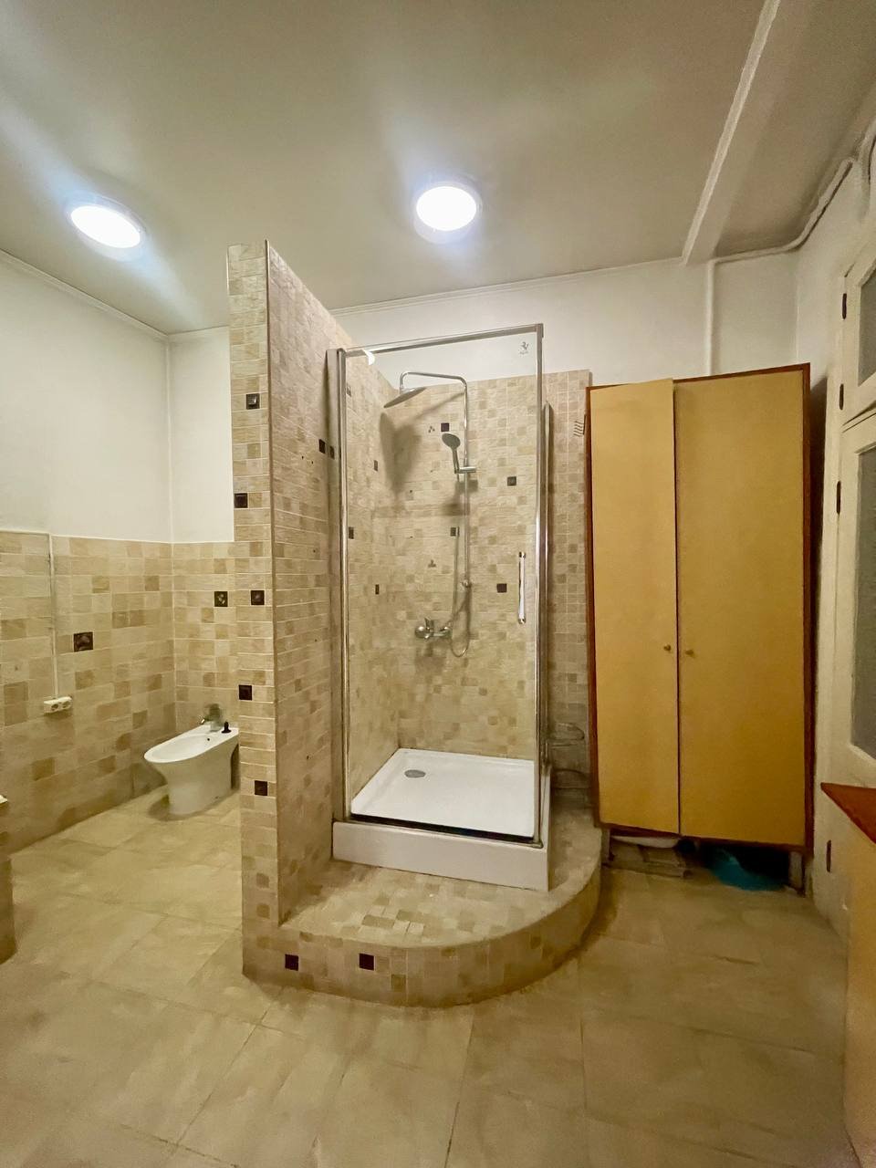 Квартира на ул. Серова, 130 м², 99 000$ — FAKTOR