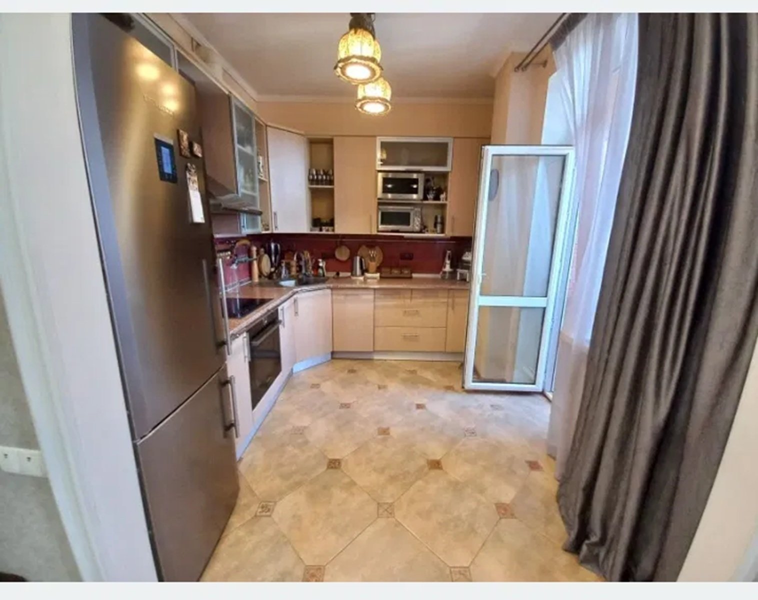 Квартира на ул. Базарная, 85 м², 120 000$ — FAKTOR