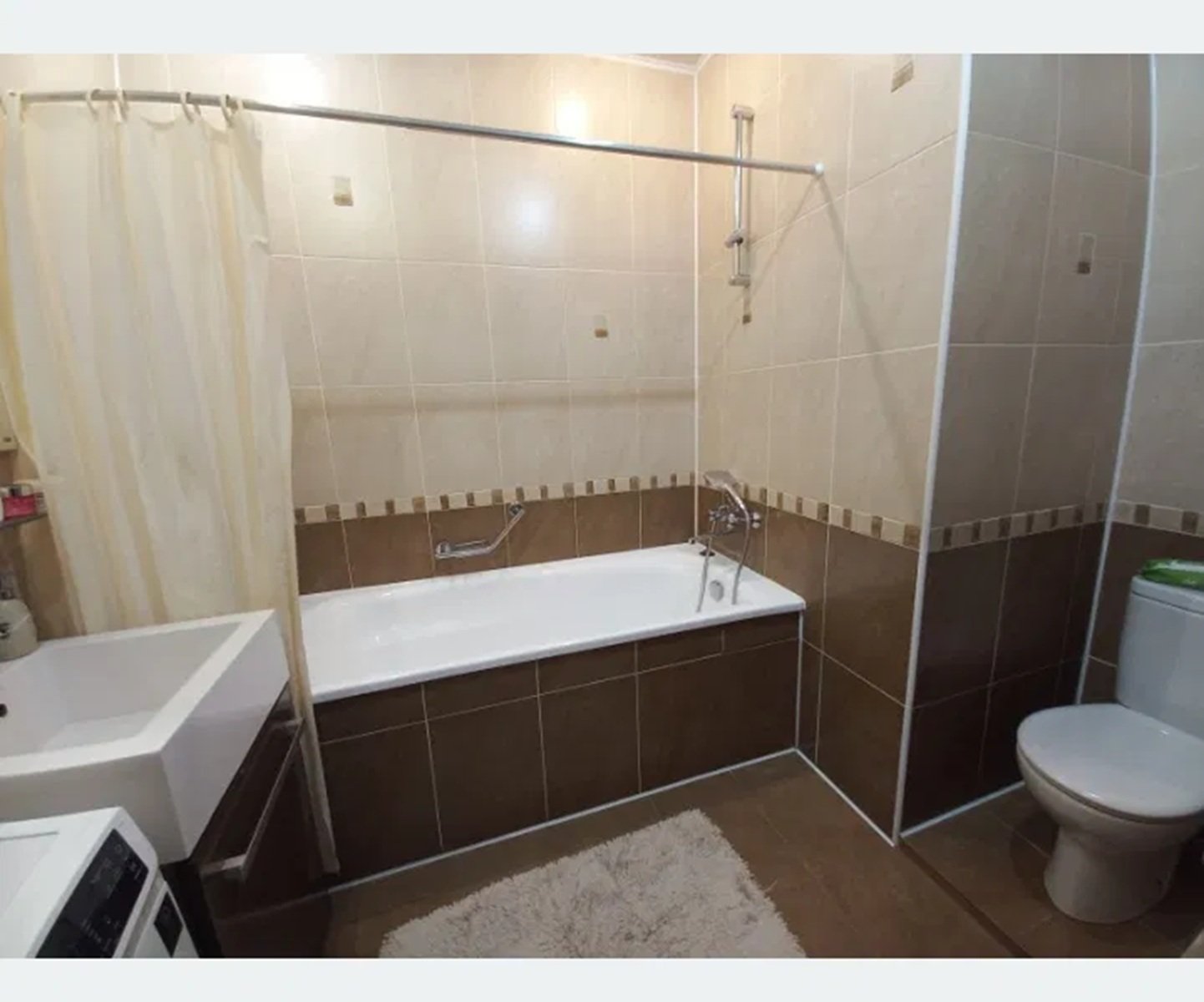 Квартира на ул. Базарная, 85 м², 120 000$ — FAKTOR
