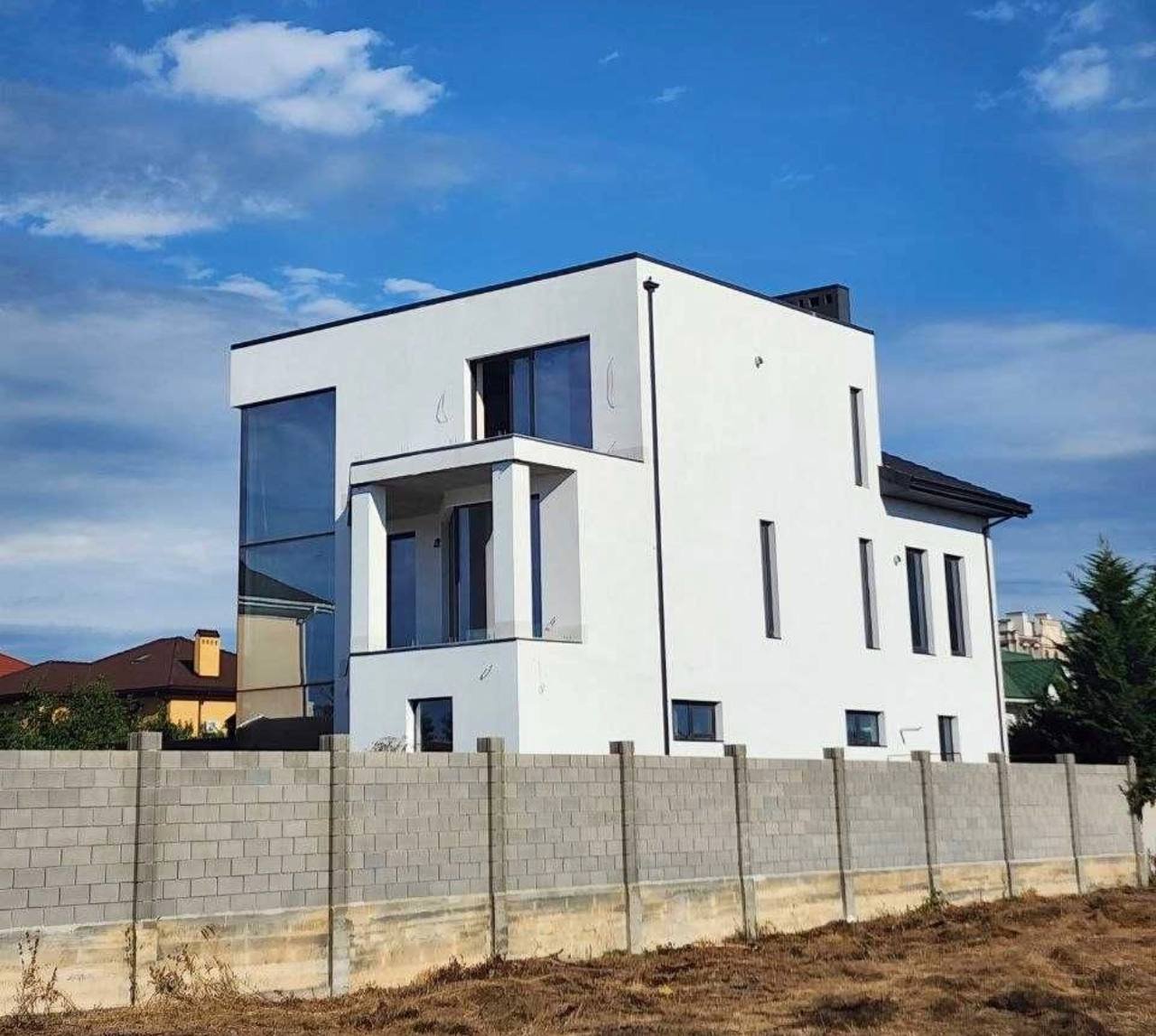 Дом на ул. Екатериненская, 245 м², 350 000$ — FAKTOR