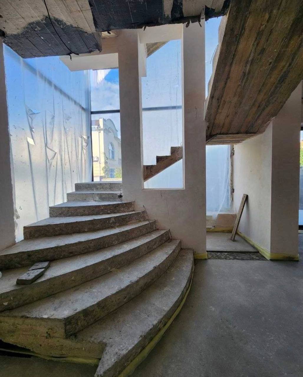 Дом на ул. Екатериненская, 245 м², 350 000$ — FAKTOR