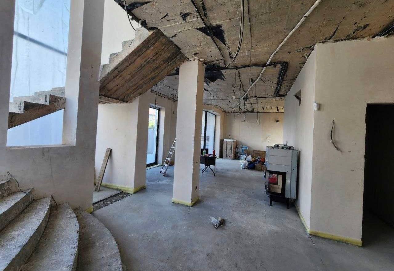 Дом на ул. Екатериненская, 245 м², 350 000$ — FAKTOR