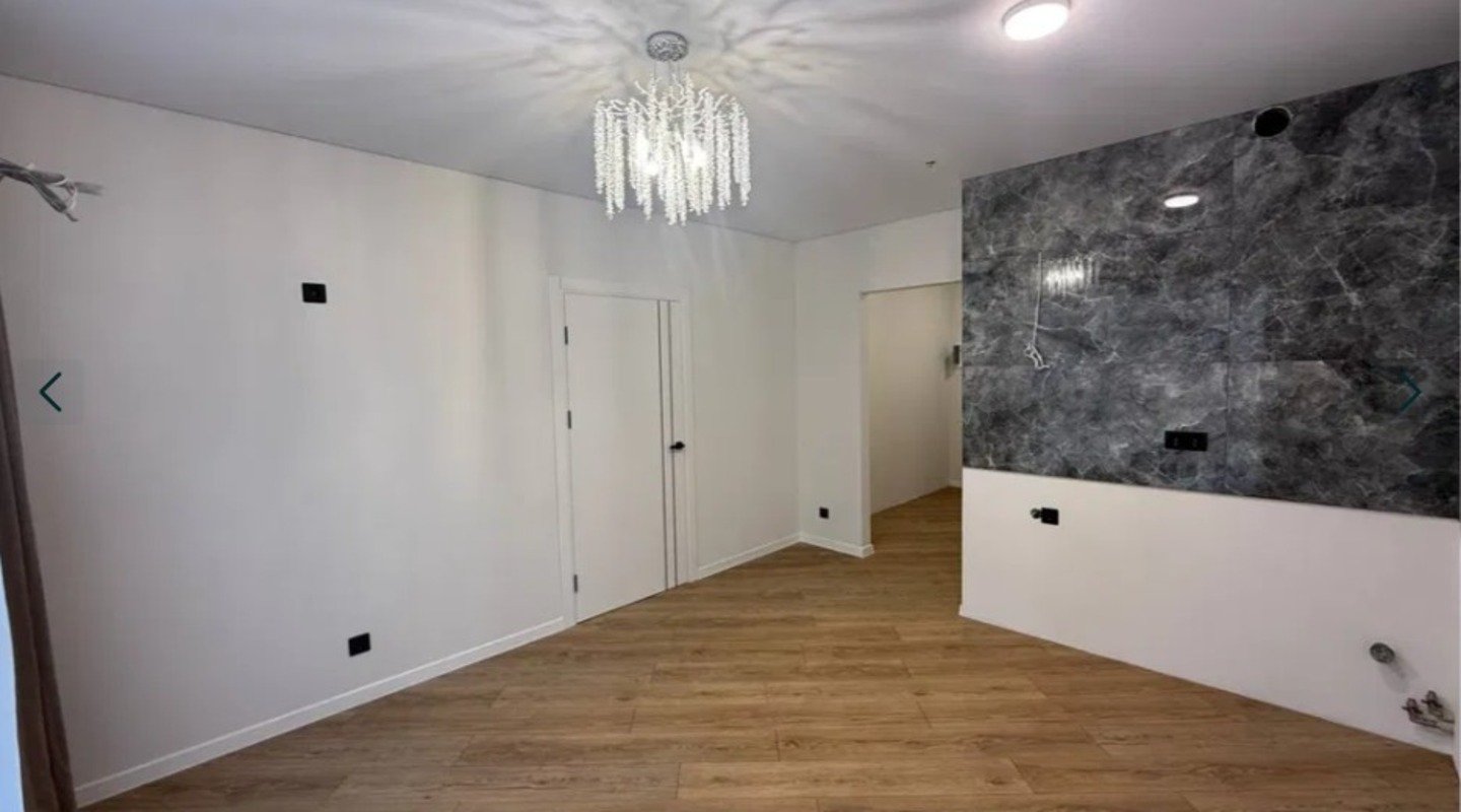 Квартира на ул. Литературная, 41 м², 79 800$ — FAKTOR