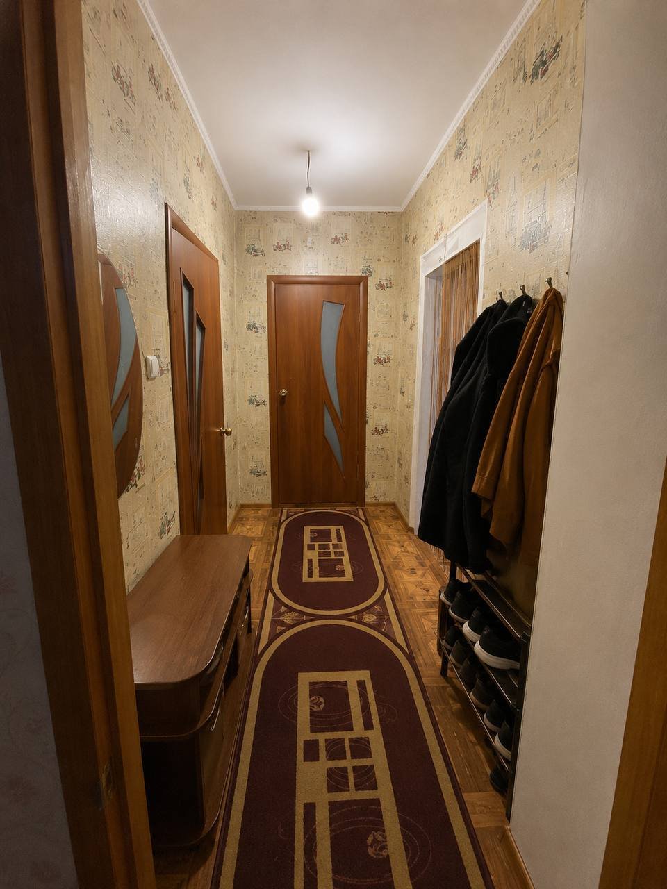 Квартира на вул. Школьная, 97 м², 20 000$ — FAKTOR