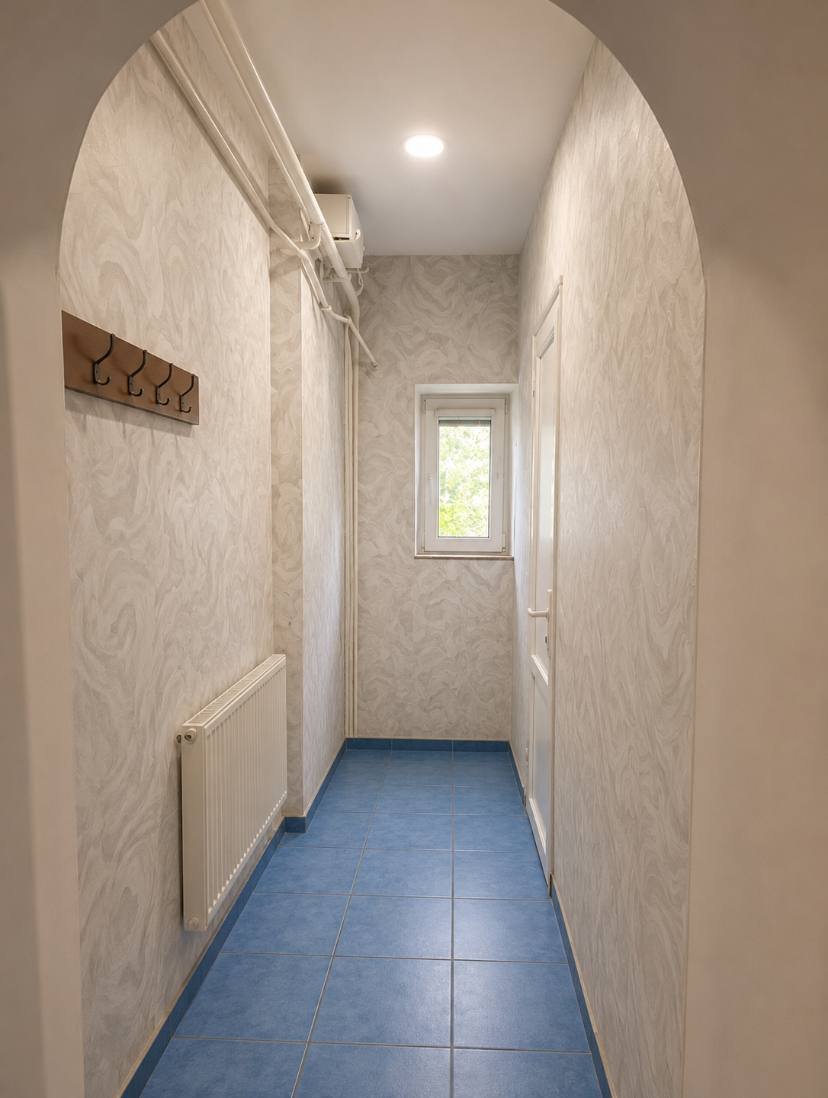 Квартира на вул. Школьная, 97 м², 20 000$ — FAKTOR