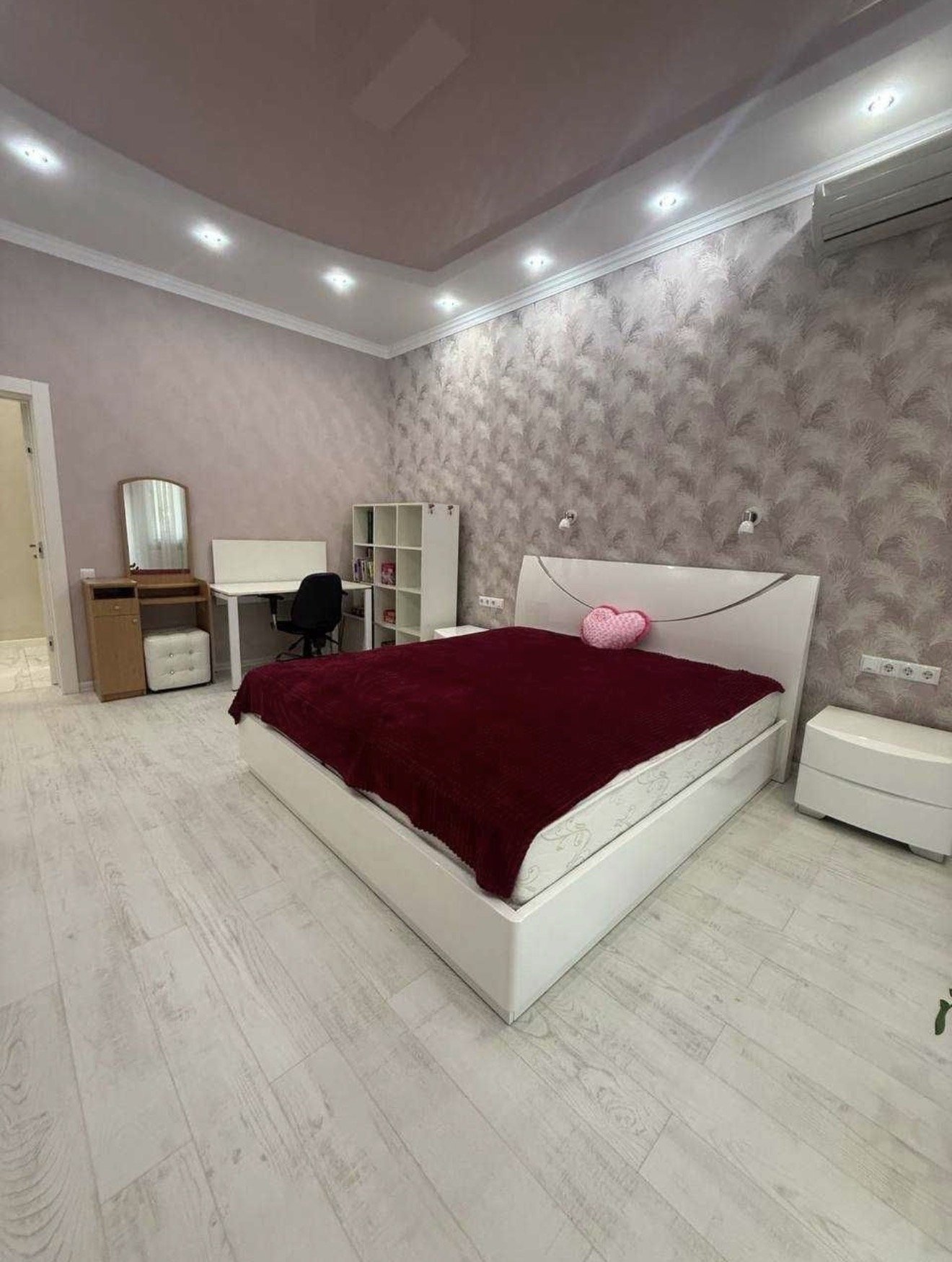 Дом на ул. Толбухина, 140 м², 275 000$ — FAKTOR