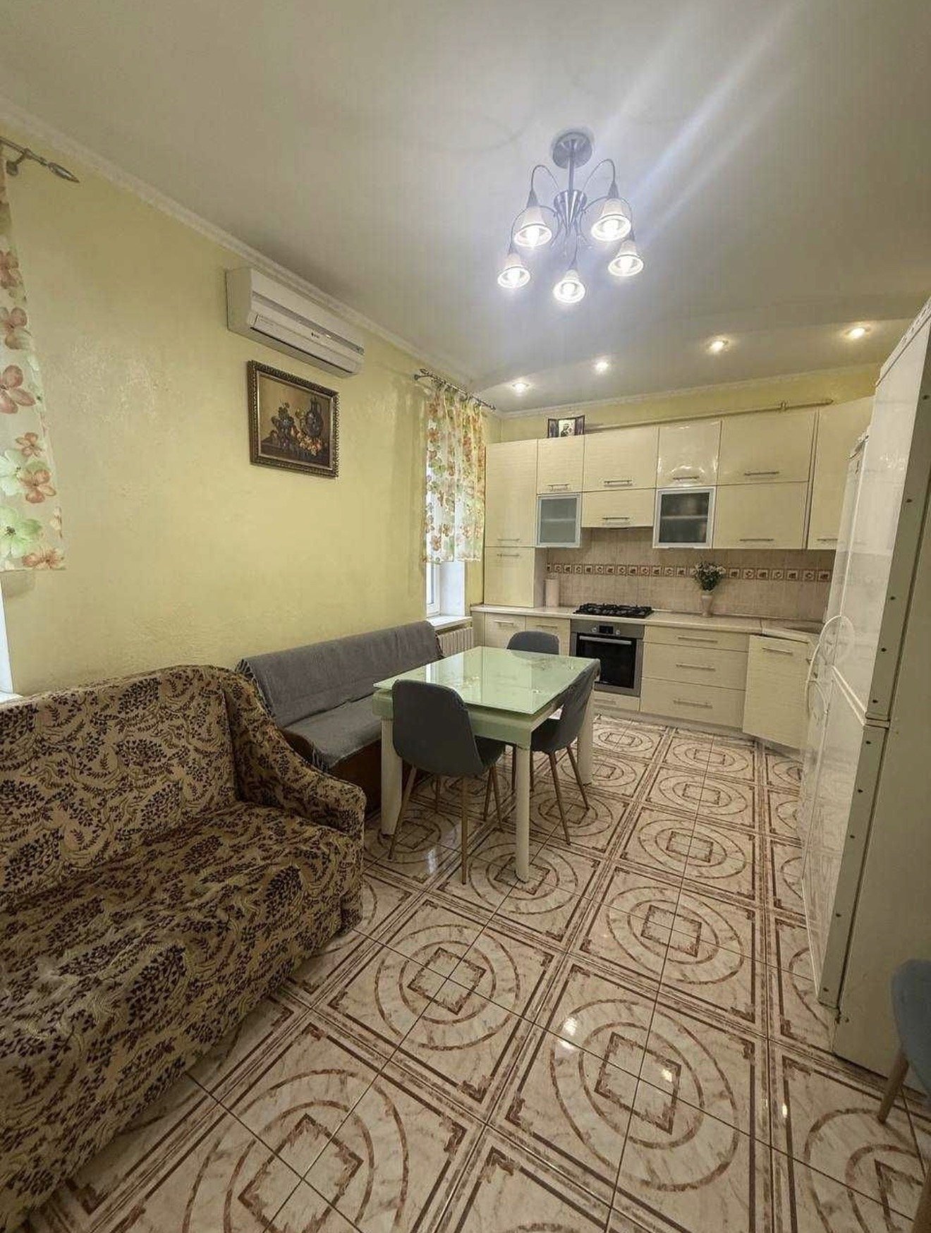 Дом на ул. Толбухина, 140 м², 275 000$ — FAKTOR