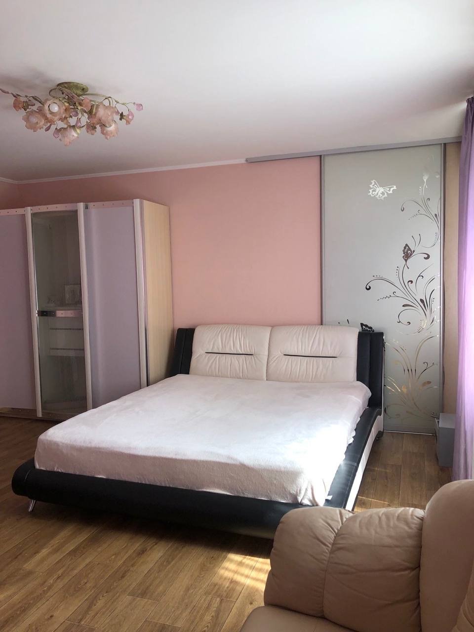 Дом на ул. Святослава Рихтера, 256 м², 180 000$ — FAKTOR