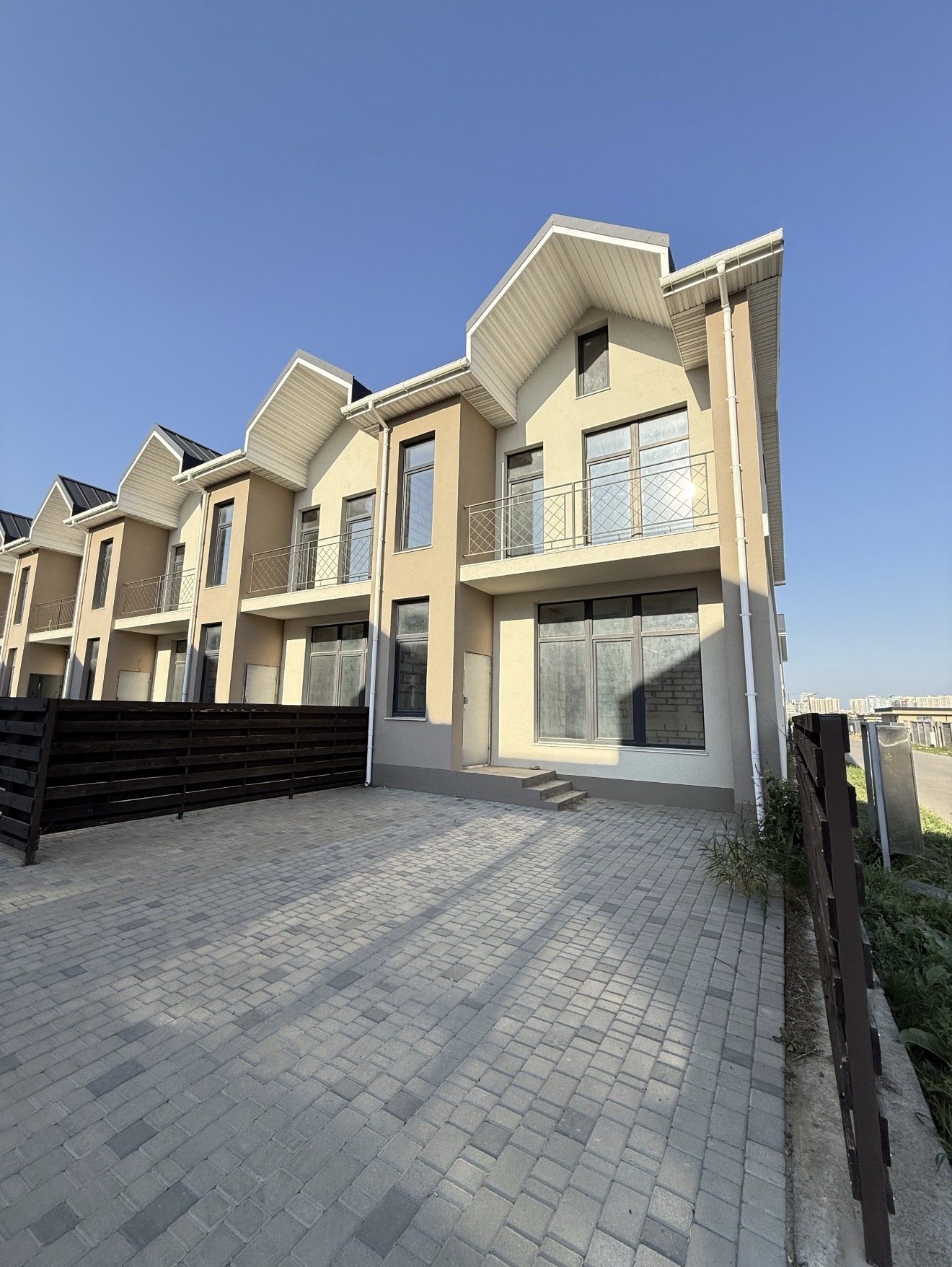 Будинок на вул. Центральная (Червоный хутор), 135 м², 87 000$ — FAKTOR
