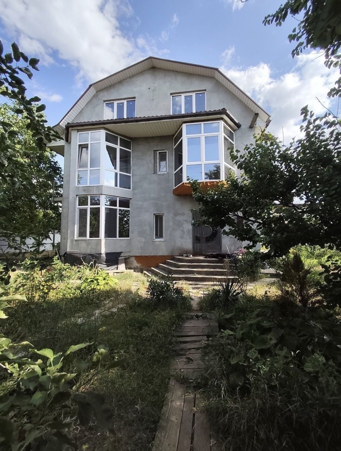 Дом на ул. Учительская, 280 м², 145 000$ — FAKTOR