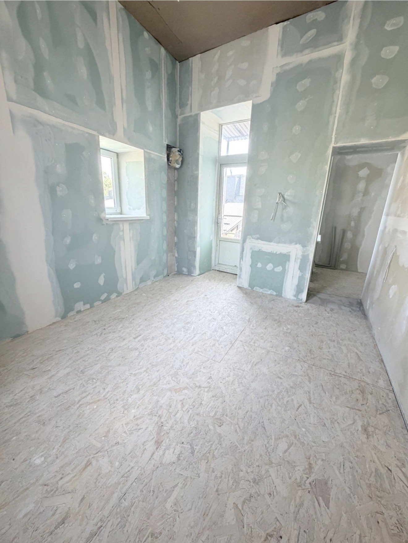 Квартира на ул. Серова, 120 м², 64 000$ — FAKTOR